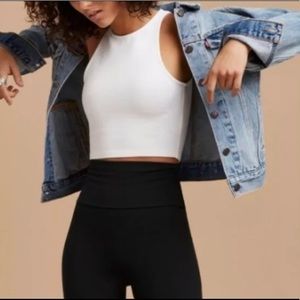 Aritizia Talula Cropped Tank